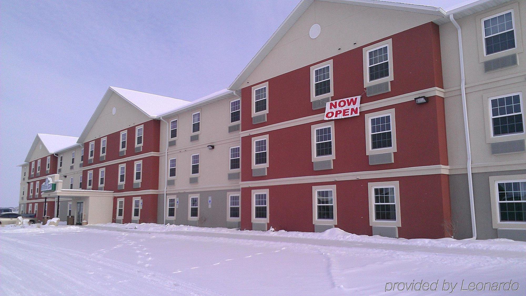 Red Roof Inn & Suites Dickinson Extérieur photo